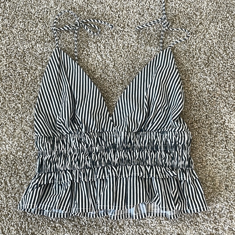 Sim & Sam Shoulder Tie Tank Top